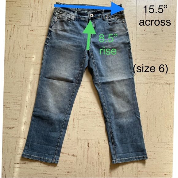 Women’s INC Straight Leg/Curvy Fit Top Crop Jeans - Picture 3 of 5